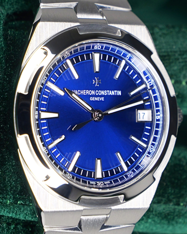 Vacheron Constantin Overseas 41MM Blue Dial Steel Bracelet (4500V/110A-B128)