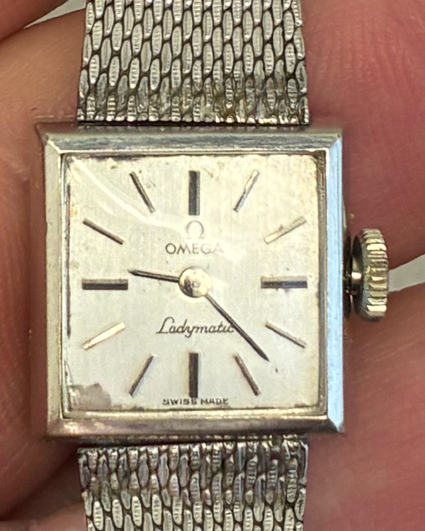 1998 Omega Ladymatic 15MM Champagne Dial Steel Bracelet (425.20.34.20.55.001)