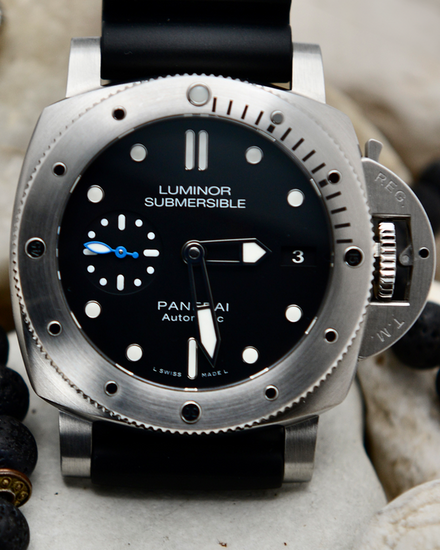 2018 Panerai Submersible 1950 3 Days 42MM Black Dial Rubber Strap (PAM00682)