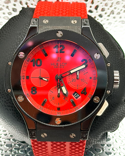 2009 Hublot Big Bang "Red Magic" L.E. 44.5MM Red Dial Rubber Strap (301.CE.1201.RX)