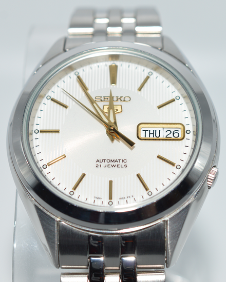 No Reserve - Seiko 5 37MM White Dial Steel Bracelet (SNKL17K1)