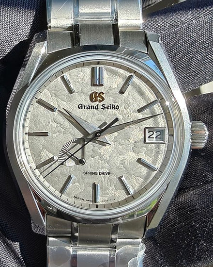 2026 Grand Seiko Heritage "Winter Taisetsu" 40MM Grey Dial Titanium Bracelet (SBGA415G)