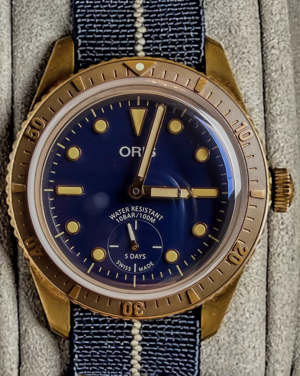 2021 Oris Carl Brashear Calibre 401 L.E. 40MM Blue Dial Textile Strap (01 401 7764 3185)