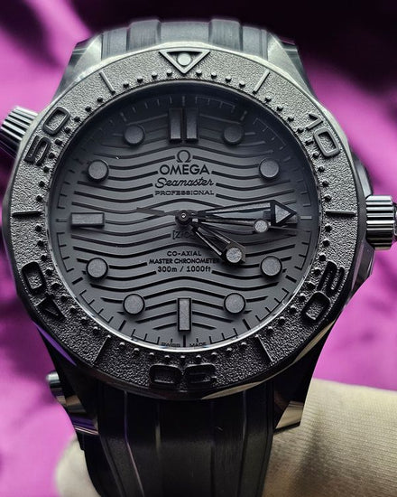 2023 Omega Seamaster Diver 300M "Black Black" 43.5MM Black Dial Rubber Strap (210.92.44.20.01.003)