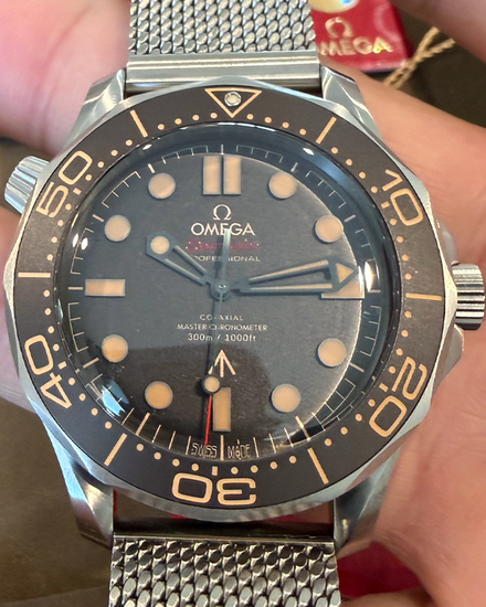 2025 Omega Seamaster Diver 300M "007 Edition" 42MM Brown Dial Titanium Bracelet (210.90.42.20.01.001)