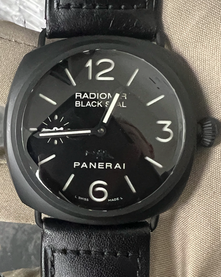 2009 Panerai Radiomir Black Seal L.E. 45MM Black Dial Leather Strap (PAM00292)