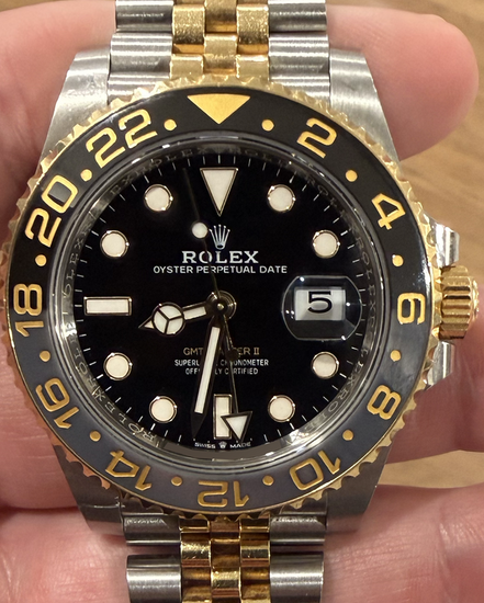 Rolex GMT-Master II "Bumblebee" 40MM Black Dial Two-Tone Jubilee Bracelet (126713GRNR)