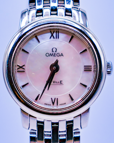 2014 Omega De Ville Prestige 24.4MM Quartz Mother of Pearl Steel Bracelet (424.10.24.60.05.001)
