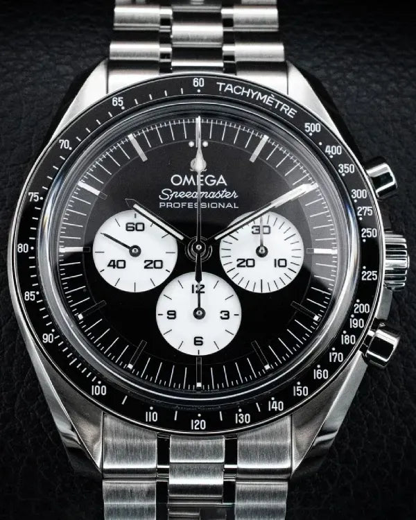 2026 Omega Speedmaster Professional Moonwatch "Reverse Panda" 42MM Black Dial Steel Bracelet (310.30.42.50.01.004)