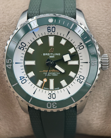 2022 Breitling Superocean 44MM Green Dial Rubber Strap (A17376A31L1S1)