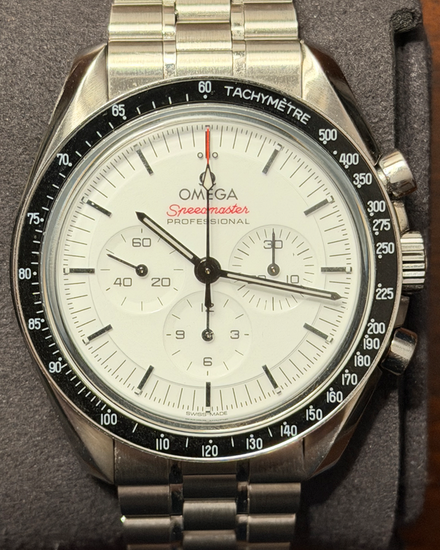 2024 Omega Speedmaster Professional Moonwatch 42MM White Dial Steel Bracelet (310.30.42.50.04.001)