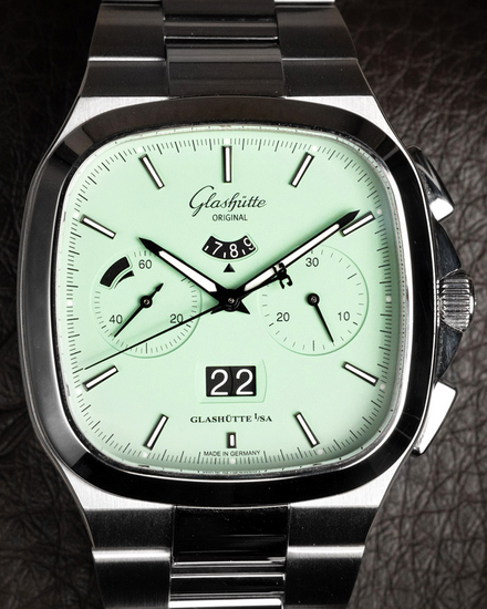 2023 Glashütte Original Seventies Panorama Date Chronograph L.E. 40MM Mint Green Dial Steel Bracelet (1-37-02-15-02-70)
