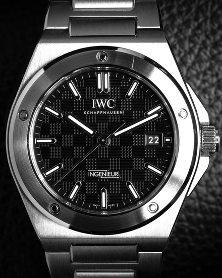 2025 IWC Schaffhausen Ingenieur 40MM Black Dial Steel Bracelet (IW328901)