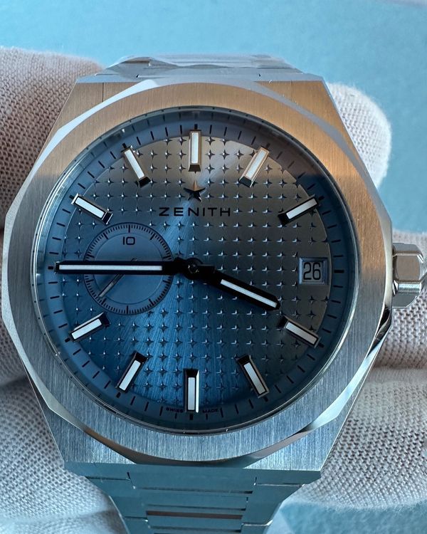 Zenith Defy (03.9300.3620/15.I001)