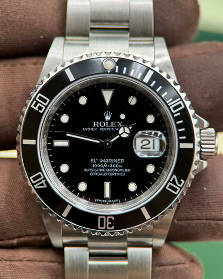 2009 Rolex Submariner Date 40MM Black Dial Oyster Bracelet (16610)