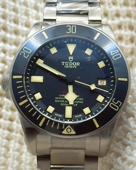 2025 Tudor Pelagos LHD 42MM Black Dial Titanium Bracelet (25610TNL)