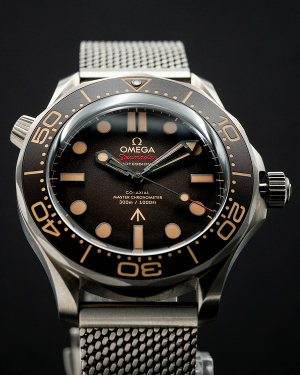 2025 Omega Seamaster Diver 300M 007 James Bond Edition "No Time To Die" 42MM Brown Dial Titanium Bracelet (210.90.42.20.01.001)