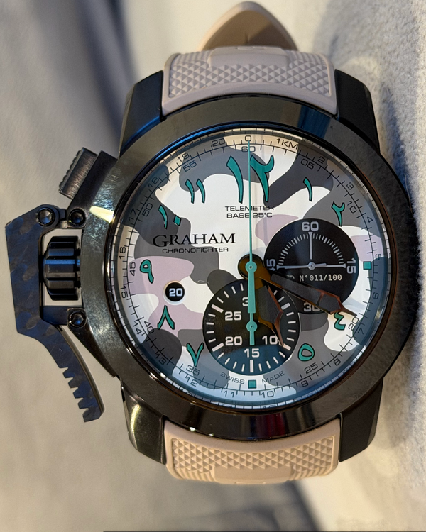 Graham Chronofighter Oversize Black Arrow 47MM Beige Dial Rubber Strap (2CCAU.E03A)