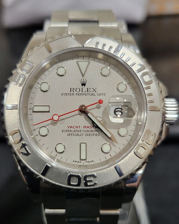 No Reserve - 2005 Rolex Yacht-Master 40MM Silver Dial Oyster Bracelet (16622)