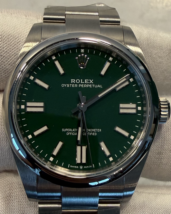 2025 Rolex Oyster Perpetual 41MM Green Dial Oyster Bracelet (134300)