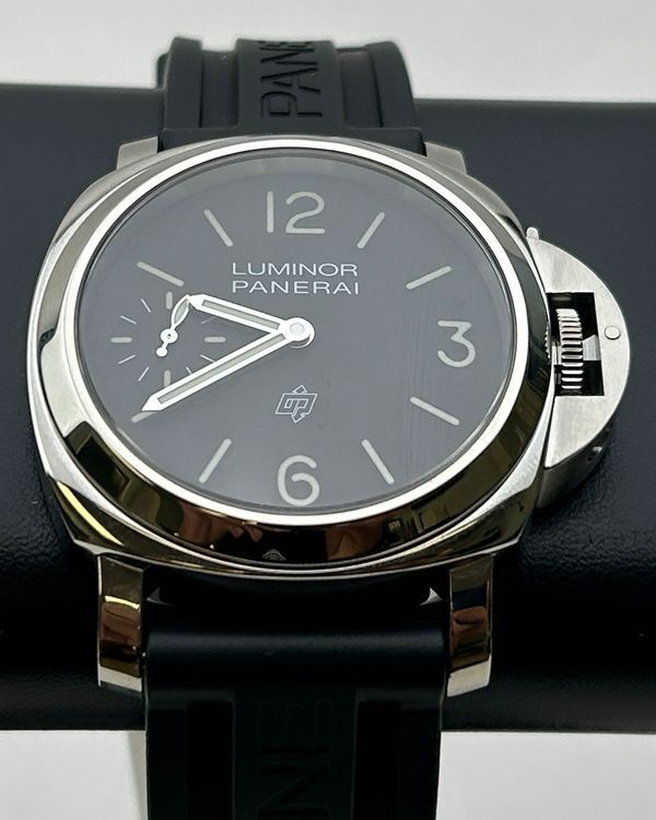 2021 Panerai Luminor Logo 44MM Black Dial Rubber Strap (PAM01084)
