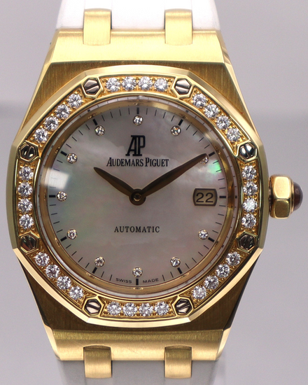 Audemars Piguet Royal Oak Lady 33MM Quartz Mother of Pearl Dial Rubber Strap (77321BA.ZZ.D012CR.01)