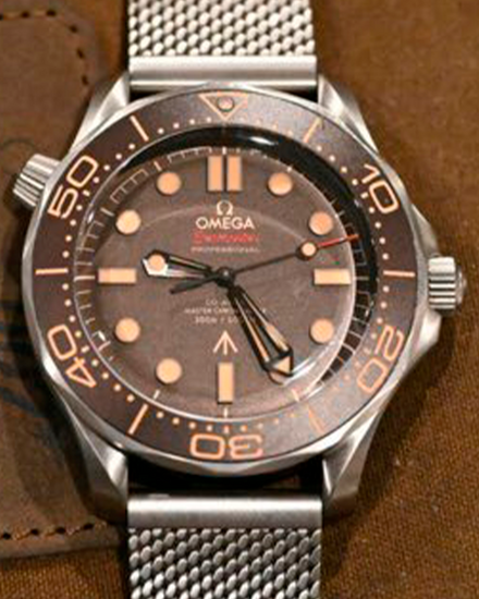 2024 Omega Seamaster Diver 300M "007 James Bond Edition No Time To Die" 42MM Brown Dial Titanium Bracelet (210.90.42.20.01.001)
