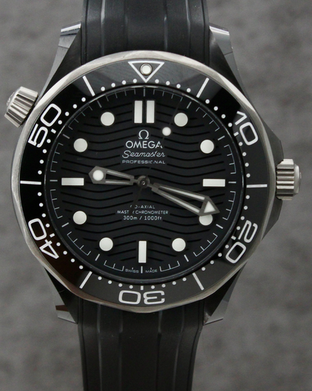 2020 Omega Seamaster Diver 300M 43.5MM Black Dial Rubber Strap (210.92.44.20.01.001)