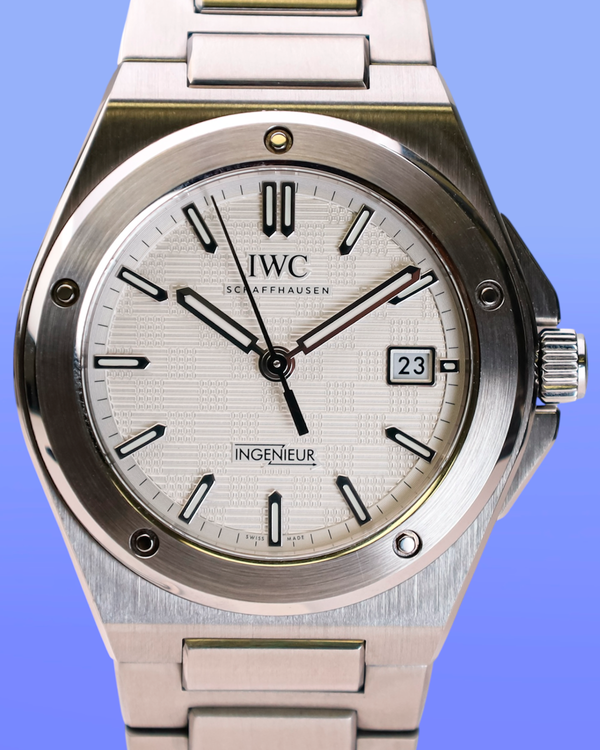 2025 IWC Schaffhausen Ingenieur 40MM White Dial Steel Bracelet (IW328902)