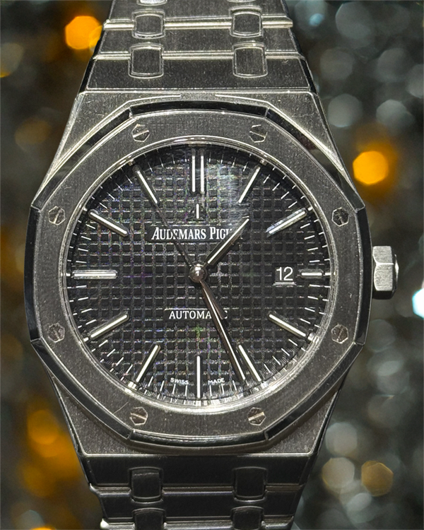 2015 Audemars Piguet Royal Oak 41MM Black Dial Steel Bracelet (15400ST.OO.1220ST.01)