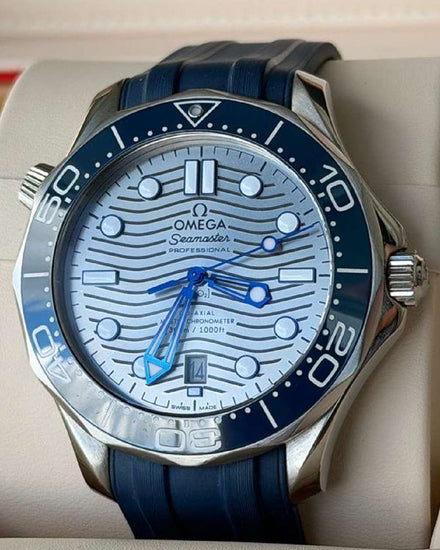 2018 Omega Seamaster Diver 300M 42MM Grey Dial Aftermarket Rubber Strap (210.30.42.20.06.001)