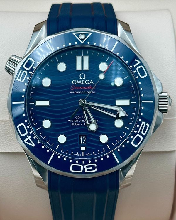 2025 Omega Seamaster Diver 300M 42MM Blue Dial Rubber Strap (210.32.42.20.03.001)