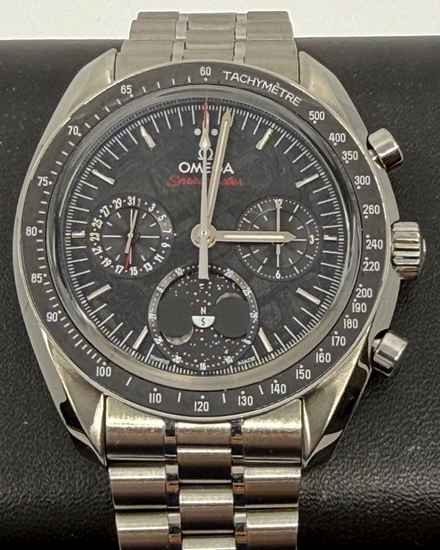 2025 Omega Speedmaster Moonphase 43MM Meteorite Dial Steel Bracelet (304.30.43.52.01.001)