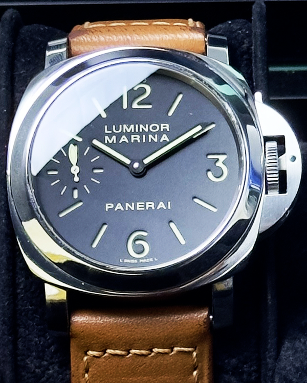 2006 Panerai Luminor Marina 44MM Black Dial Leather Strap (PAM00111)