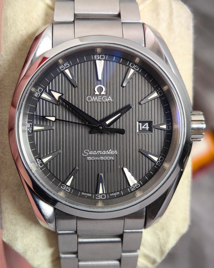 2009 Omega Seamaster Aqua Terra 150M 38.5MM Quartz Grey Dial Steel Bracelet (231.10.39.61.06.001)