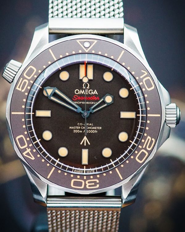 2023 Omega Seamaster Diver 300M "007 James Bond Edition No Time To Die" 42MM Brown Dial Titanium Bracelet (210.90.42.20.01.001)