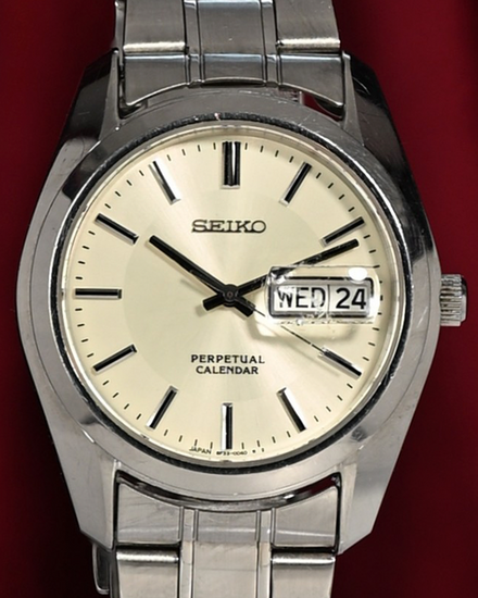 No Reserve - Seiko Perpetual Calendar 36MM Quartz Ivory Dial Steel Bracelet (SBQL003)