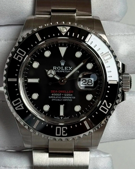2020 Rolex Sea-Dweller 43MM Black Dial Oyster Bracelet (126600)
