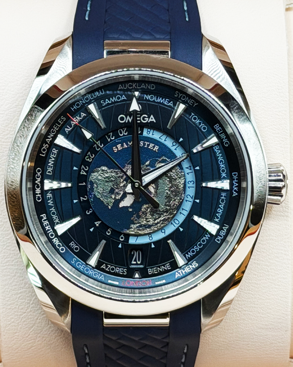 working 2025 Omega Seamaster 300 (220.12.43.22.03.001)