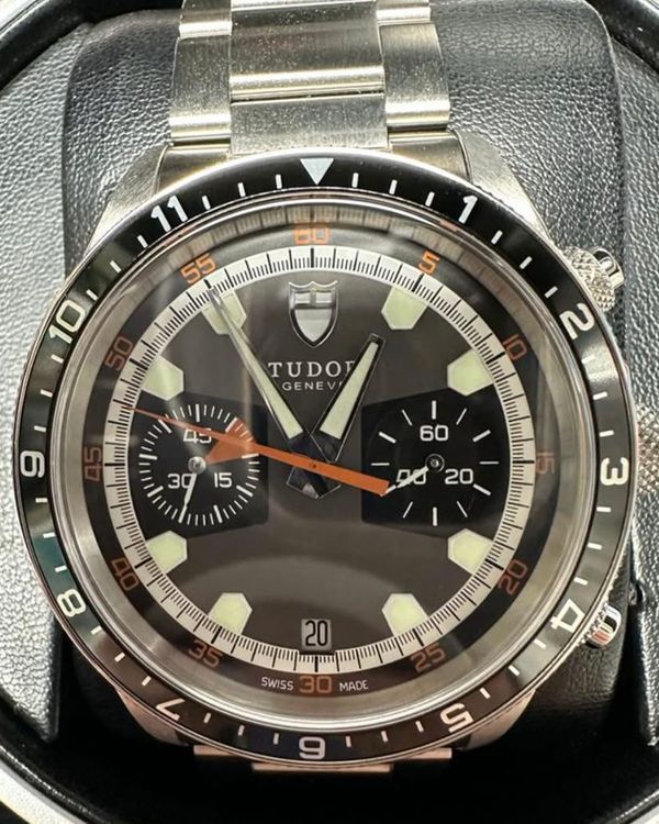 Tudor Heritage (70330N)