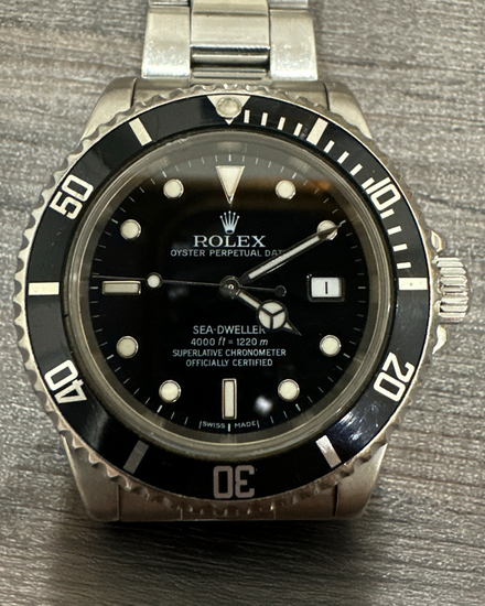 Rolex Sea-Dweller 4000 40MM Black Dial Oyster Bracelet (16600)