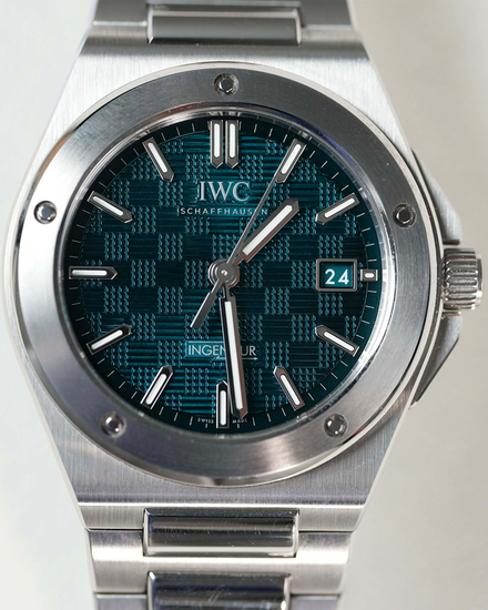 2025 IWC Schaffhausen Ingenieur 40MM Aqua Dial Steel Bracelet (IW328903)