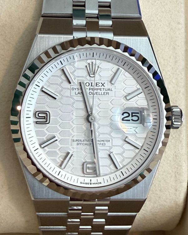 Rolex Land-Dweller (127234)
