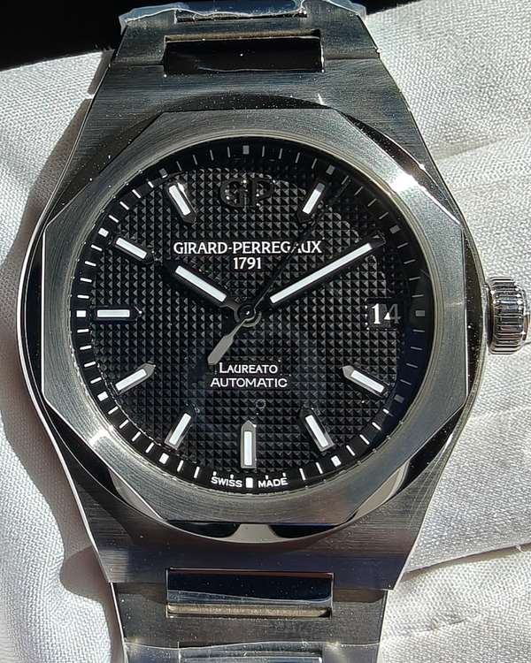Girard Perregaux Laureato (81010-11-634-11A)