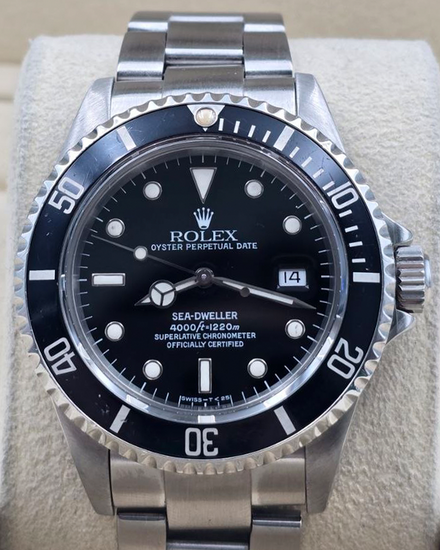 1995 Rolex Sea-Dweller 4000 40MM Black Dial Oyster Bracelet (16600)