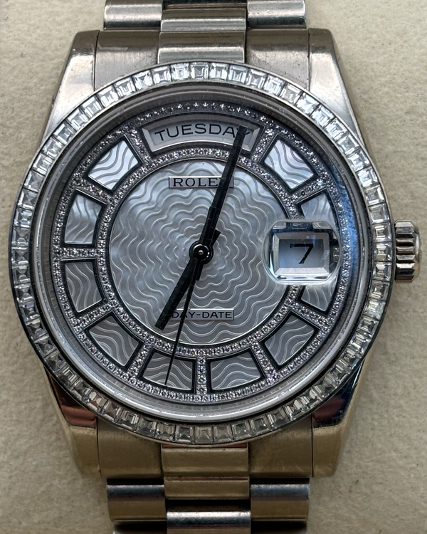 2018 Rolex Day-Date 36MM Mother Of Pearl Dial White Gold President Bracelet (118399BR)
