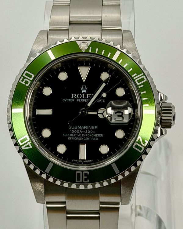 No Reserve - 2009 Rolex Submariner Date "Kermit" 40MM Black Dial Oyster Bracelet (16610LV)