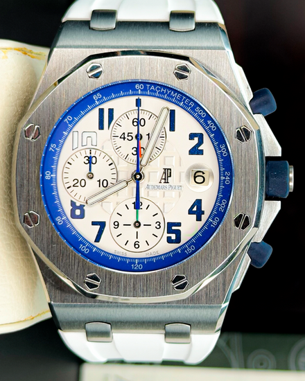 Audemars Piguet Royal Oak Offshore "Sachin Tendulkar" L. E. 42MM Silver Dial Rubber Strap (26182ST.OO.D018CR.01)