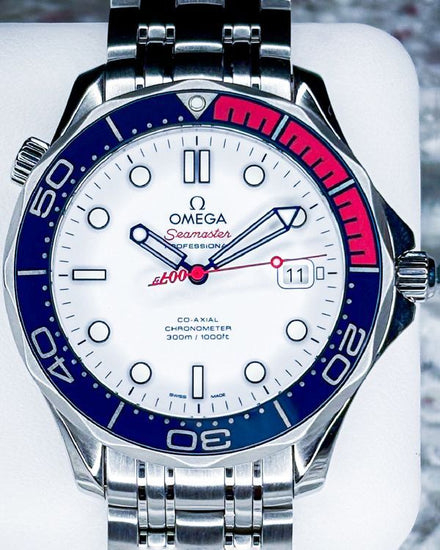 No Reserve - 2018 Omega Seamaster Diver 300M "Bond 007 Commander's Watch" L.E. 41MM White Dial Steel Bracelet (212.32.41.20.04.001)