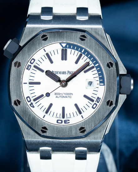 2019 Audemars Piguet Royal Oak Offshore Diver 42MM White Dial Rubber Strap (15710ST)